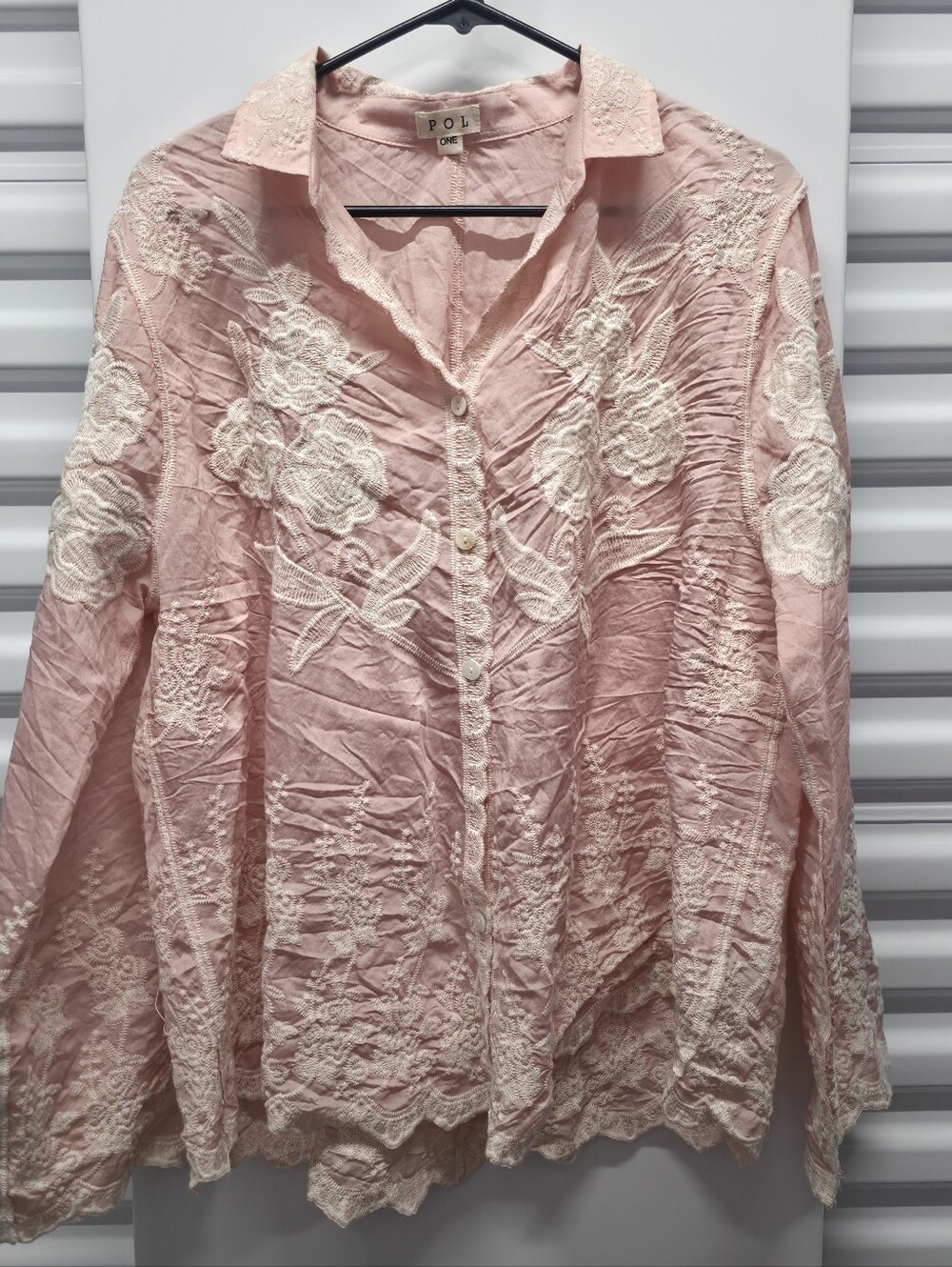 POL Pink Long-Sleeve Top White Lace Embroidered Button-Down Shirt Romantic Boho